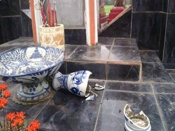 Bát hương vỡ trên bàn thờ là điềm báo gì? Bát hương vỡ trên bàn thờ là điềm báo gì?