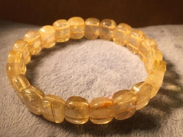 Đá phong thủy mệnh Kim