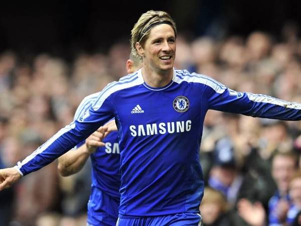 Torres gia nhập Chelsea