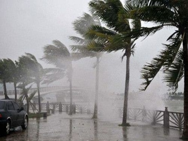 Nằm mơ thấy bão lụt là hên hay xui có con gì may mắn trúng thưởng?