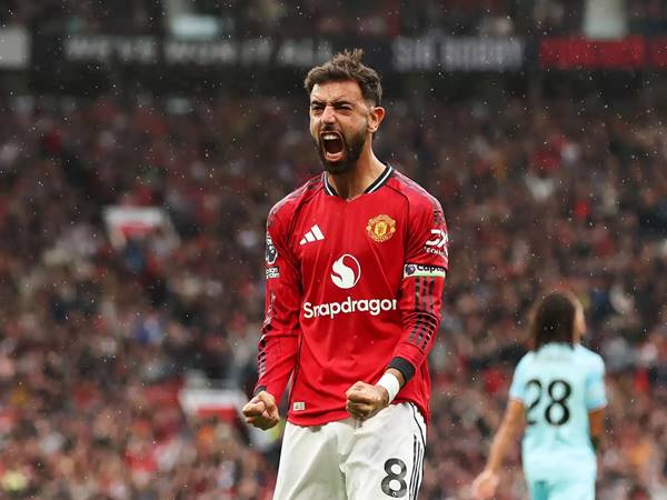 Tin MU: Bruno Fernandes có thể rời MU đầu năm sau